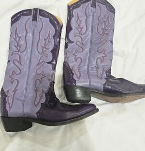 Elegant Purple Heeled Boots